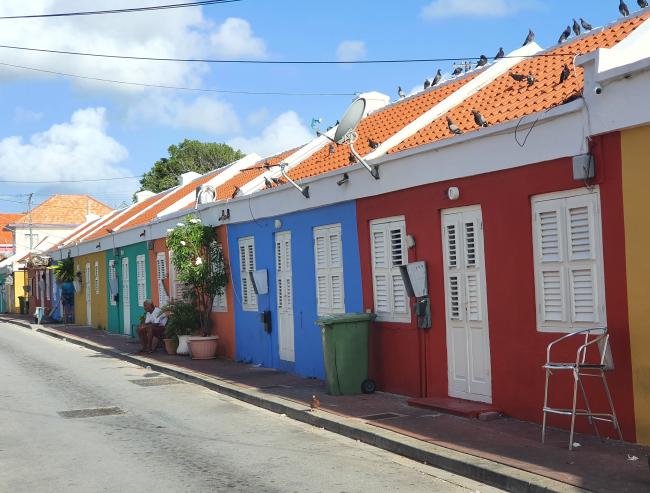 Farbenfrohe historische Häuser in Otrobanda, Willemstad
